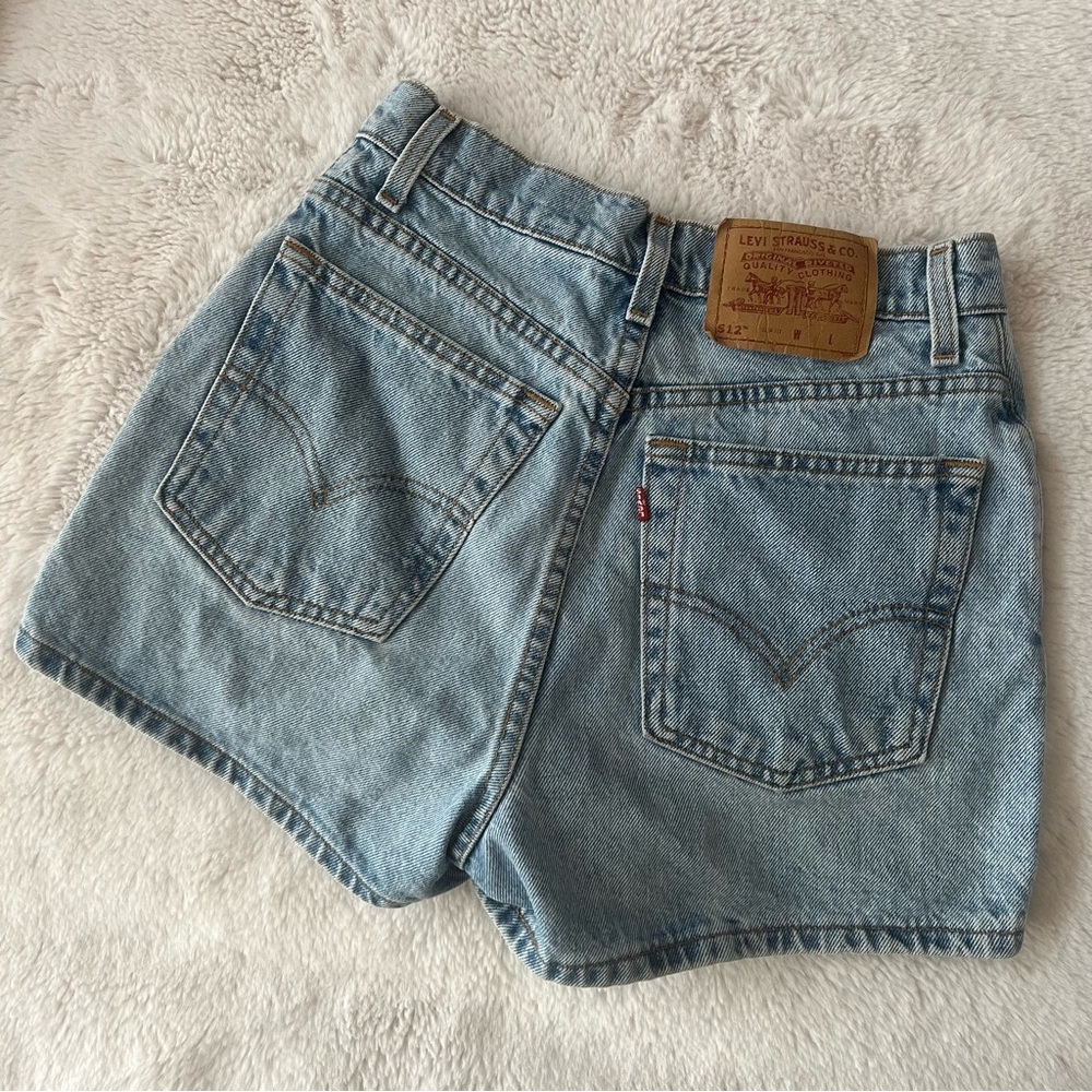 VINTAGE Levi’s 512 Slim Mom Shorts 90s Custom Floral, hand painted - Picture 4 of 10